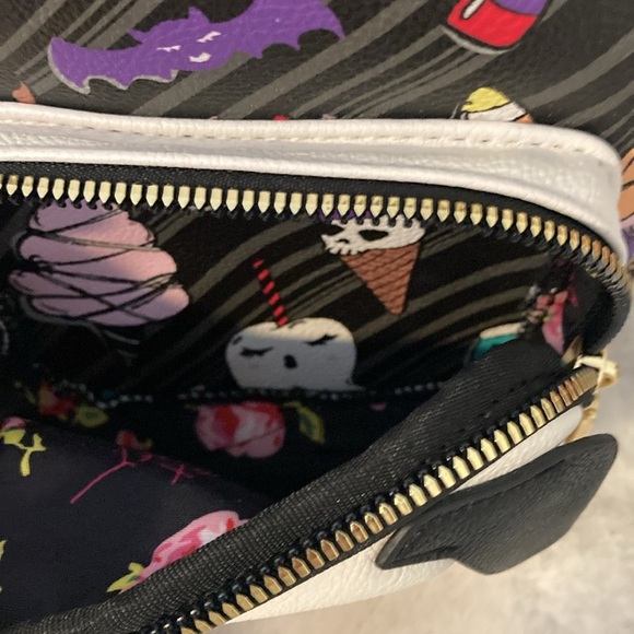 Betsey Johnson Halloween Mini Dog Face Backpack - Picture 8 of 13